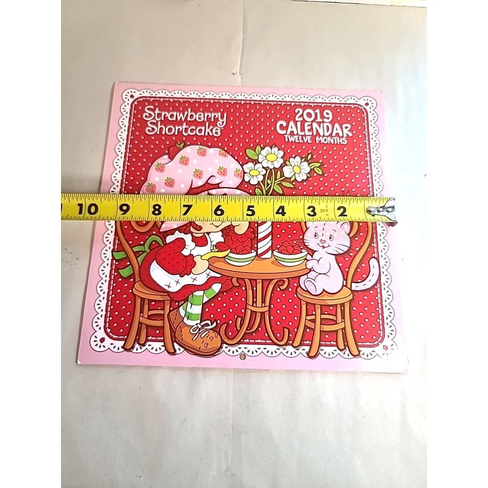 2019 Strawberry Shortcake 12 Month Wall Calendar ( Open) NOS